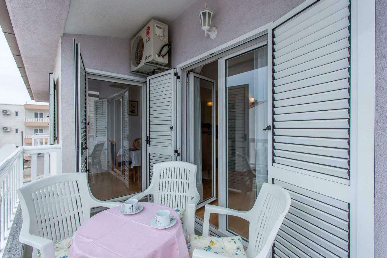 Apartments Snjezana Makarska Exterior photo