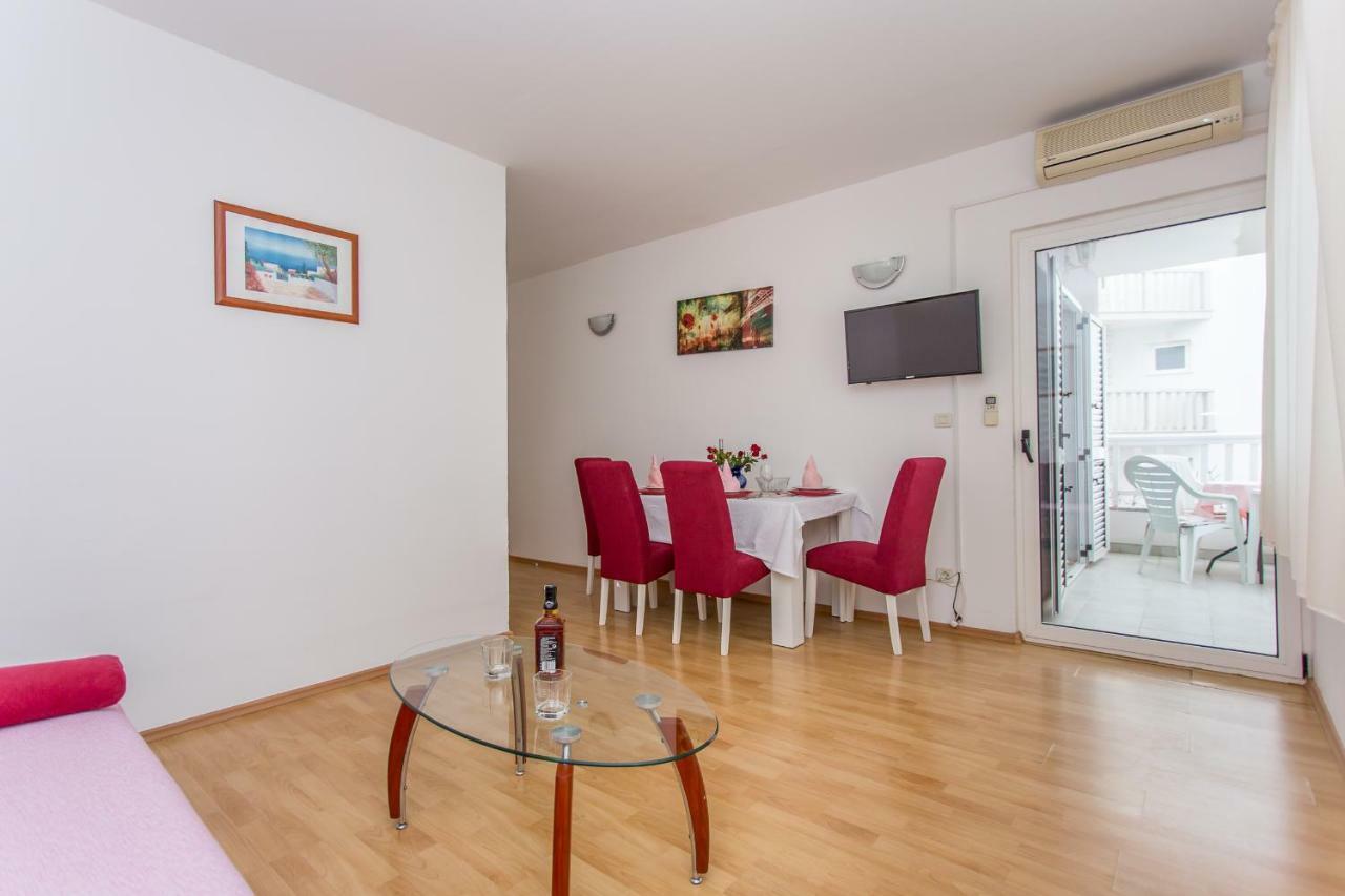 Apartments Snjezana Makarska Exterior photo